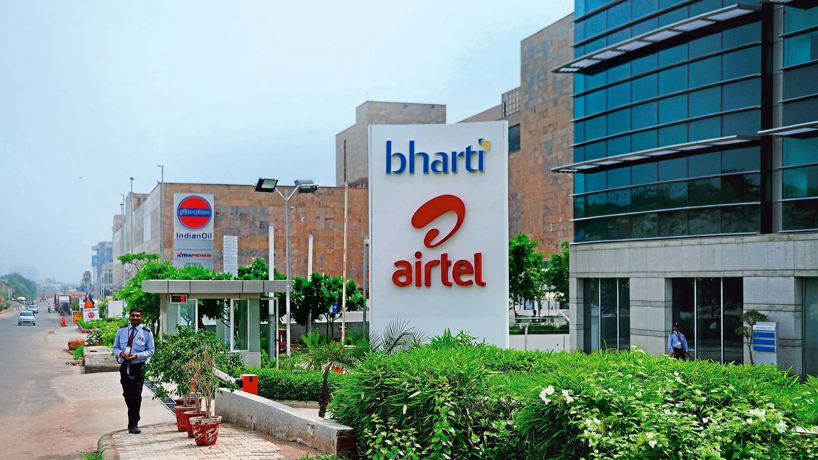 Airtel Africa Signs Multi-Year Strategy with India’s Digital Arm Airtel Africa Signs Multi-Year Strategy with India’s Digital Arm